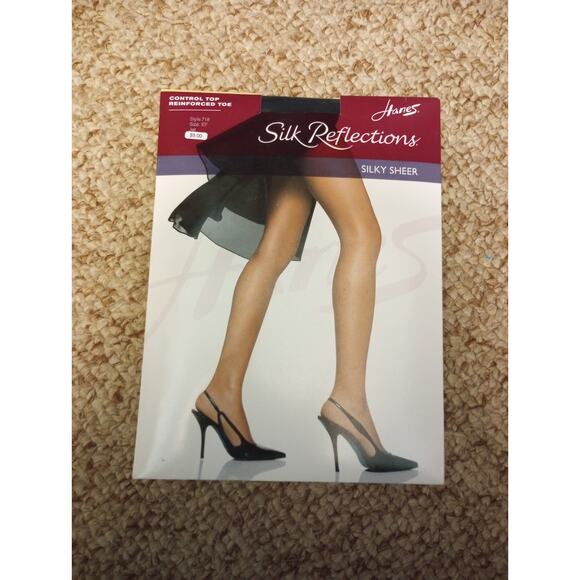 Hanes Silk Reflections Silky Sheer Pantyhoes Size EF Style #718 JET black - Picture 1 of 3